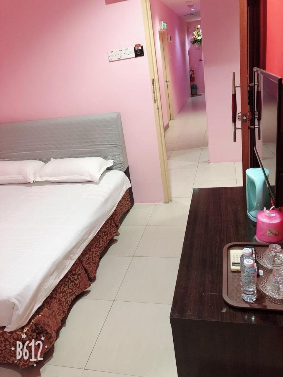 Home Inn Hotel อิโปห์ ภายนอก รูปภาพ