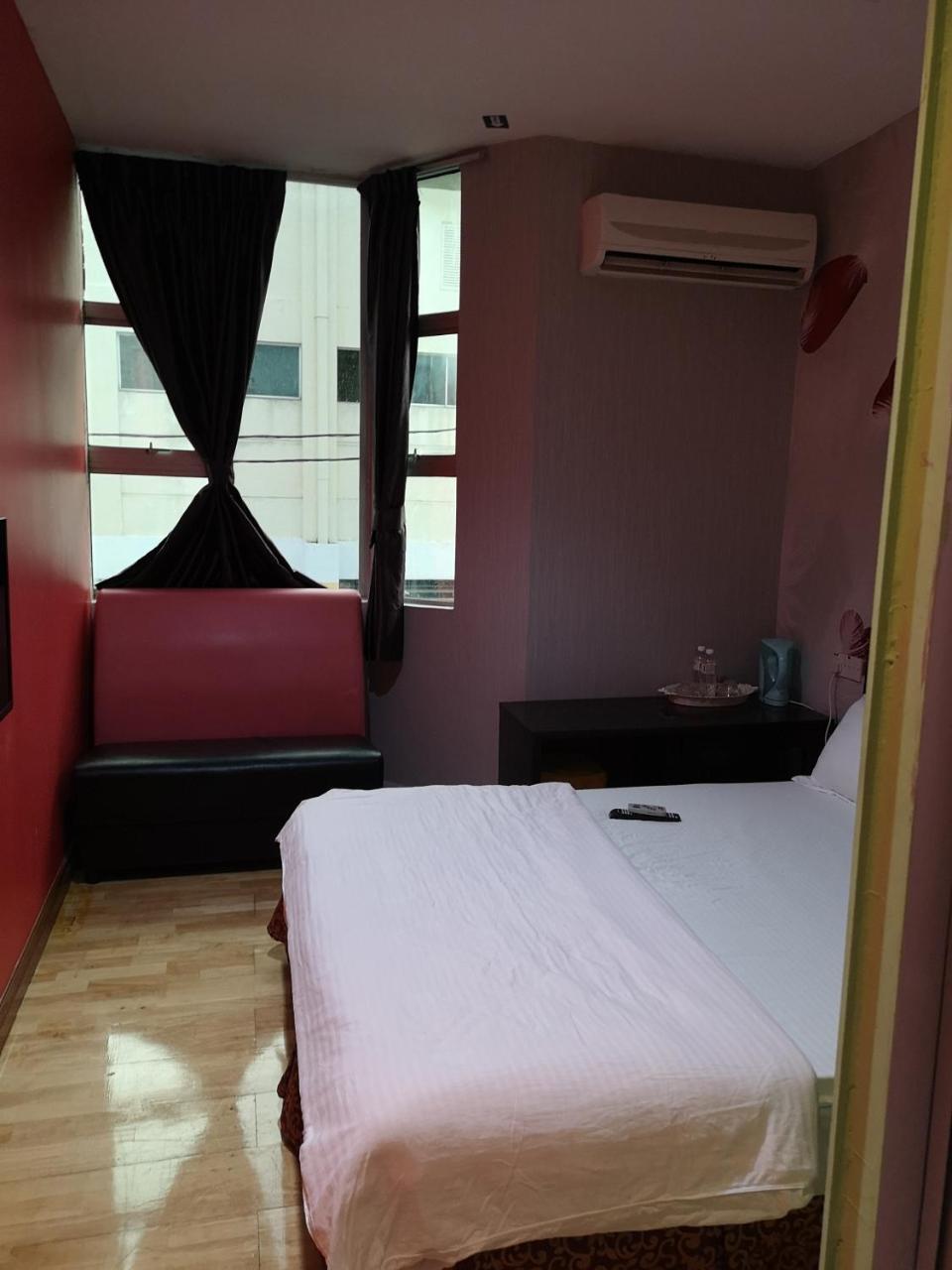 Home Inn Hotel อิโปห์ ภายนอก รูปภาพ